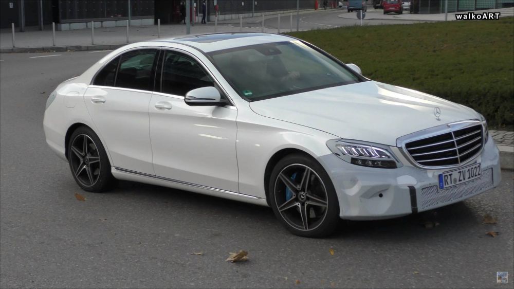 Mercedes-Benz C-Class mới lộ ảnh chạy thử với nhiều chi tiết được nâng cấp