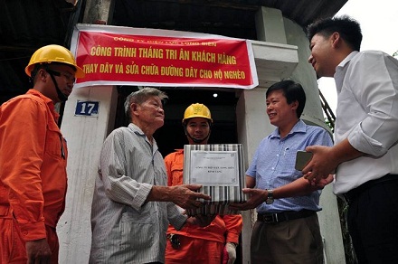 EVN HANOI triển khai nhiều hoạt động tri ân khách hàng