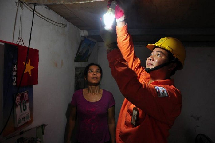 EVN HANOI triển khai nhiều hoạt động tri ân khách hàng