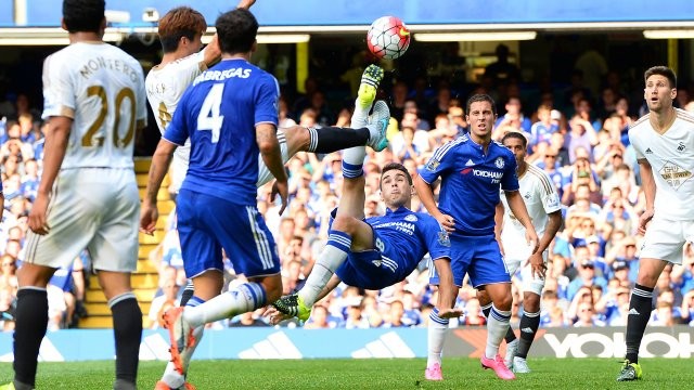 02h45 ngày 30/11, sân Stamford Bridge, vòng 14 Premier League: Chelsea - Swansea