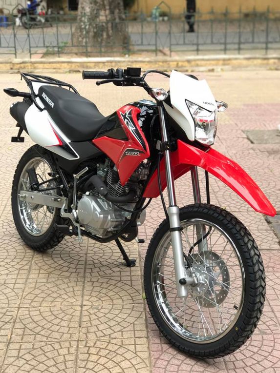 Lô hàng Honda XR150 L 2017 tiêu chuẩn châu Âu đã về Việt Nam, giá 40 triệu đồng