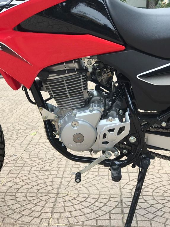 Lô hàng Honda XR150 L 2017 tiêu chuẩn châu Âu đã về Việt Nam, giá 40 triệu đồng