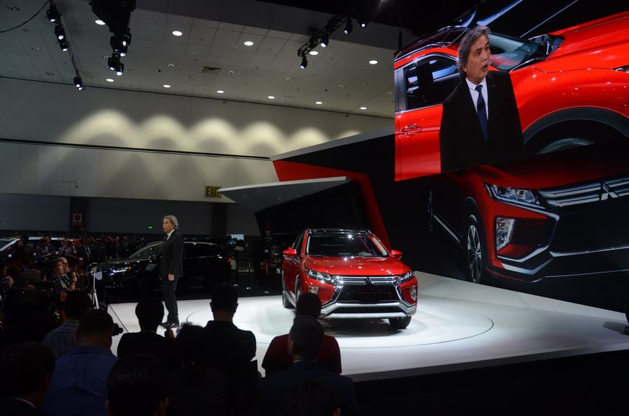 Mitsubishi Eclipse Cross 2018 hạ cánh tại Los Angeles với giá chỉ 529 triệu VNĐ