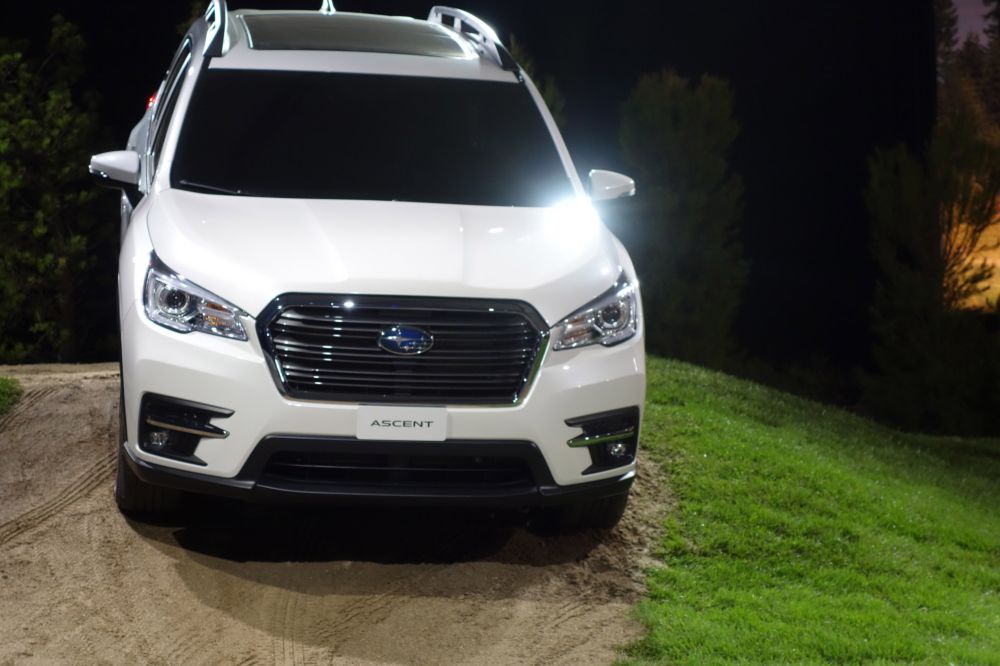 Subaru trình làng SUV 7 chỗ mới nhất mang tên Ascent tại triển lãm Los Angeles 2017