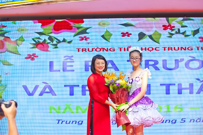 Chủ đề sinh hoạt chi đoàn tháng 11/2018: “Nhớ ơn thầy cô”