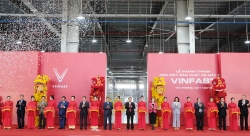 Khánh thành nhà máy và ra mắt xe máy điện đầu tiên của VinFast