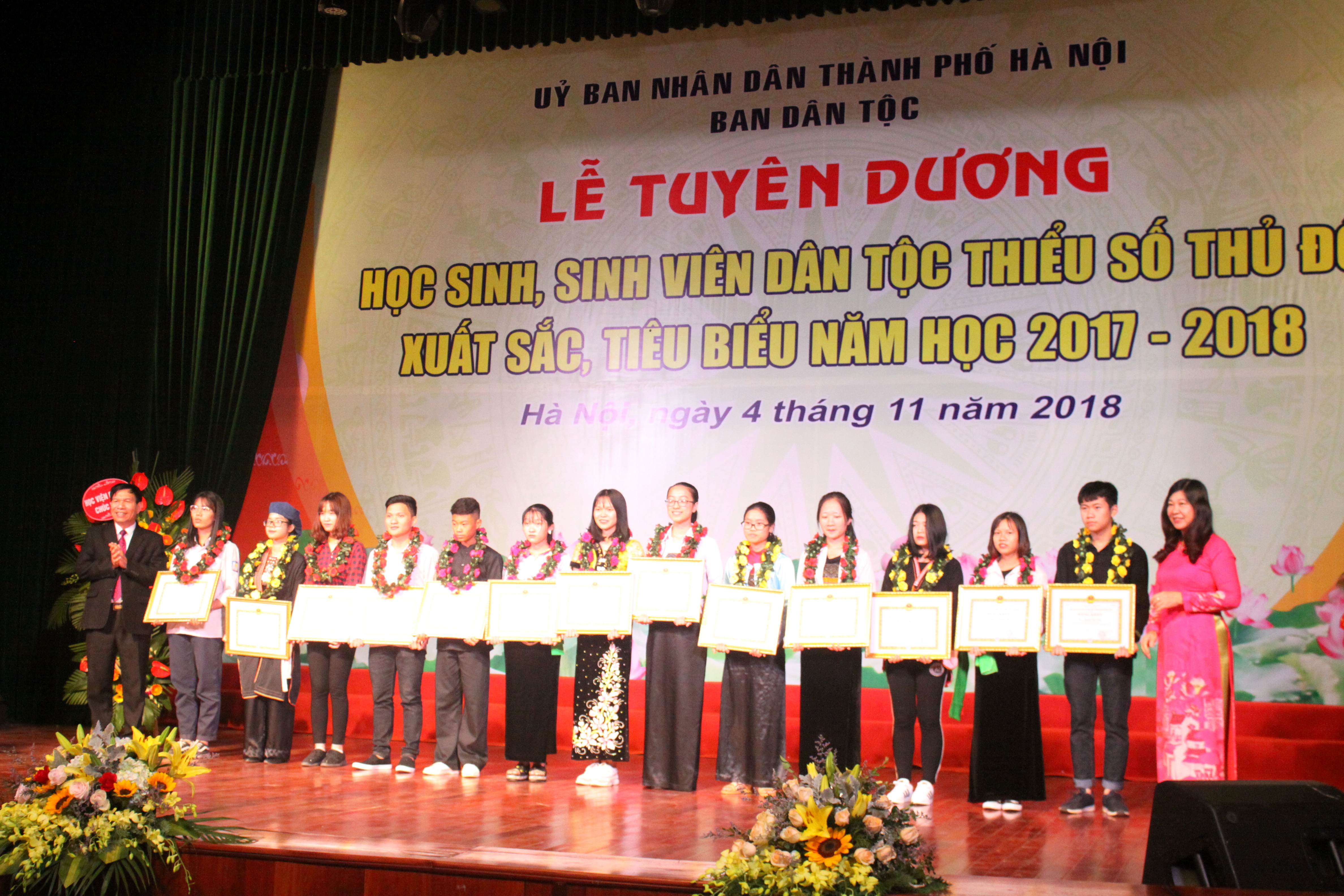 Tuyên dương 125 học sinh, sinh viên dân tộc thiểu số tiêu biểu