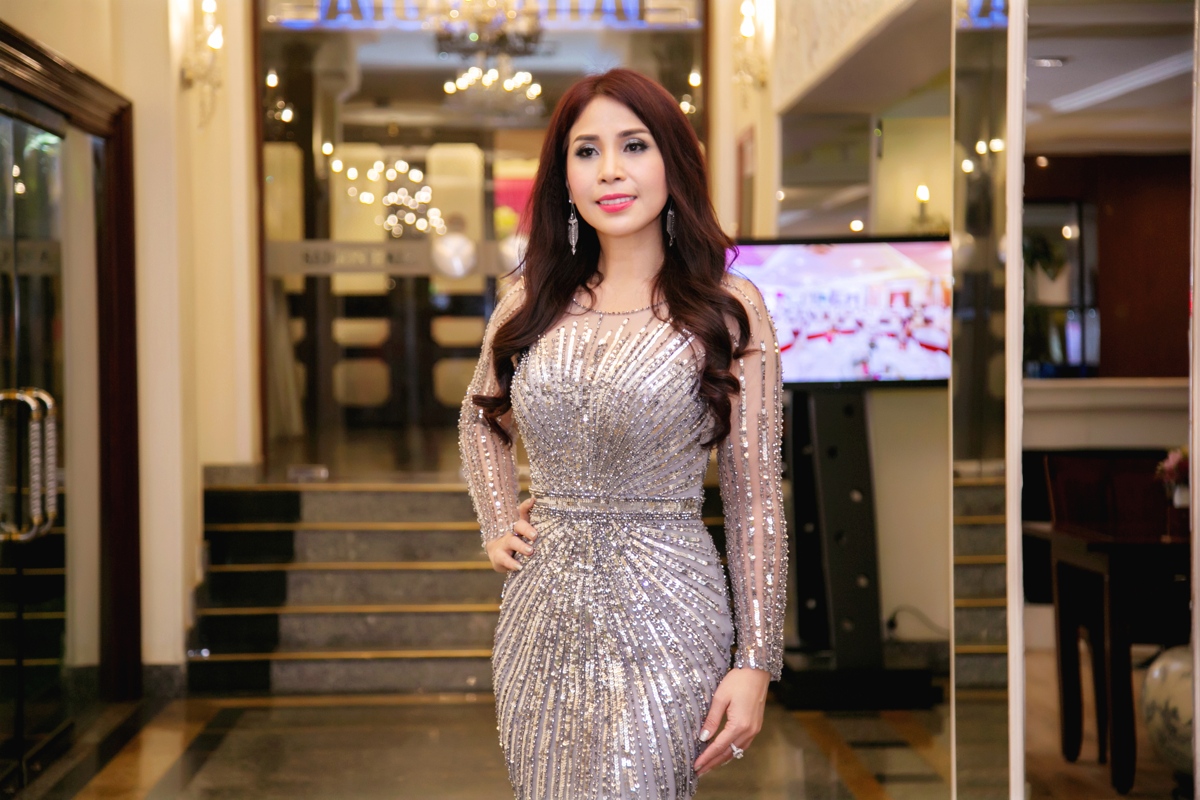 Diễn viên Lý Hương làm giám khảo cuộc thi Miss World Business 2019