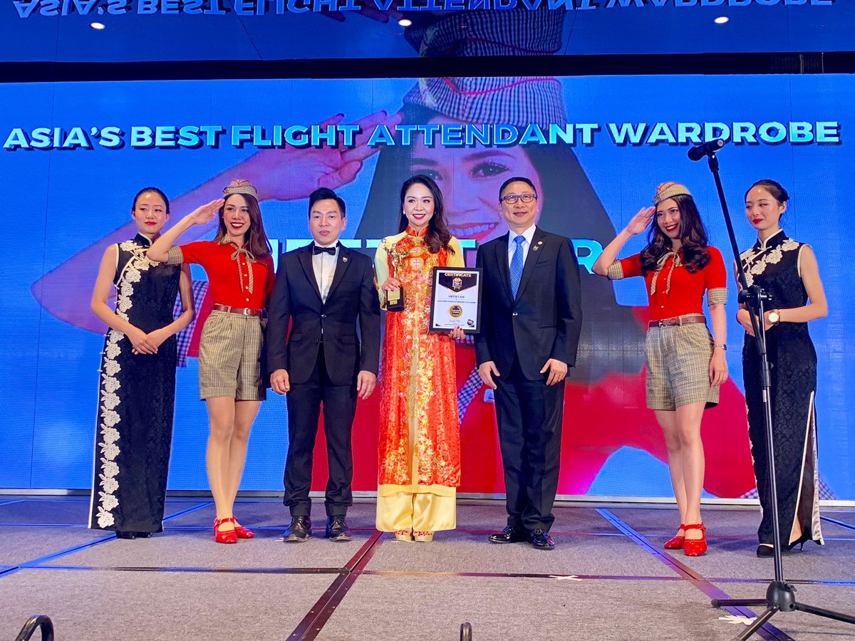 Vietjet được vinh danh “Đồng phục tiếp viên đẹp nhất Châu Á” 2018