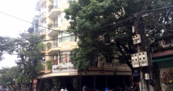 Hà Nội: Kịp thời cứu giúp 3 người mắc kẹt trong vụ cháy khách sạn ở phố Hàng Than