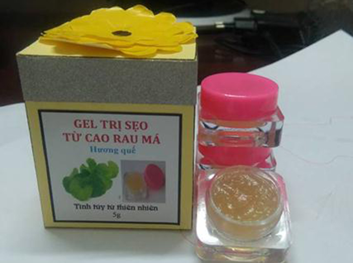 Độc đáo gel rau má giúp làm liền sẹo