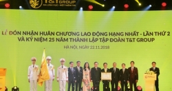 Tập đoàn T&T đón nhận Huân chương Lao động hạng Nhất và "ra mắt" nhận diện thương hiệu mới