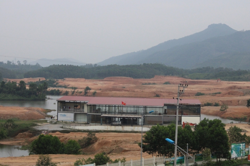 Sân golf Ngôi sao Yên Bái chậm tiến độ và chưa hoàn thiện một hạng mục nào. Ảnh Đức Mậu