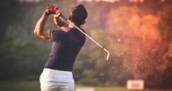 Bảo hiểm 2 tỷ đồng dành cho người chơi Golf kể từ khi phát bóng