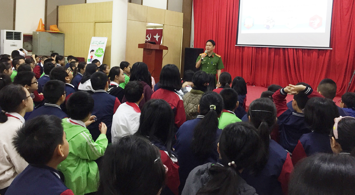 Tuyên truyền, phổ biến pháp luật cho học sinh trường Tiểu học, THCS và THPT thực nghiệm Khoa học giáo dục