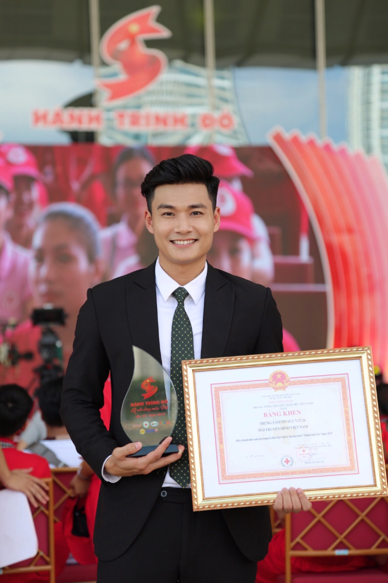MC Đinh Phương luôn quan niệm, mỗi giọt máu cho đi là một cuộc đời ở lại