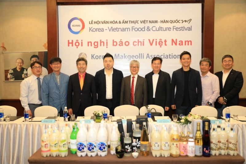 Các thành viên Ban tổ chức Lễ hội văn hóa ẩm thực Việt- Hàn