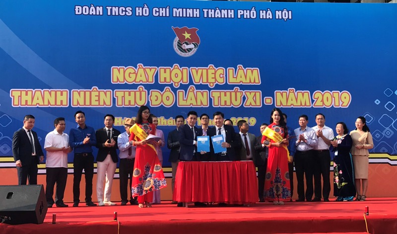 Trung tâm Dịch vụ việc làm và Hỗ trợ thanh niên Hà Nội ký kết hợp tác với các doanh nghiệp