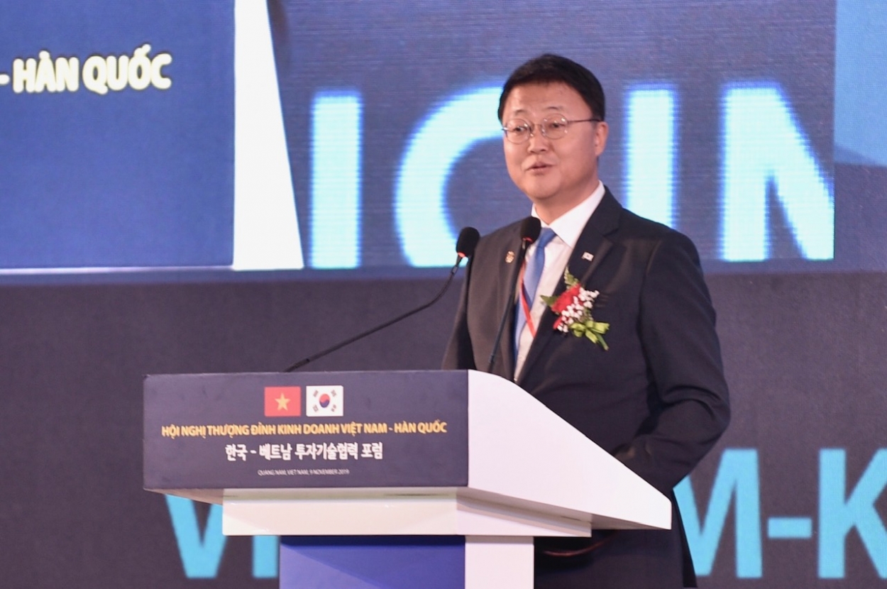 Chủ tịch Ủy ban Tổng thống về Chính sách hướng Nam mới của Hàn Quốc, ông Joo Hyung Cheol phát biểu