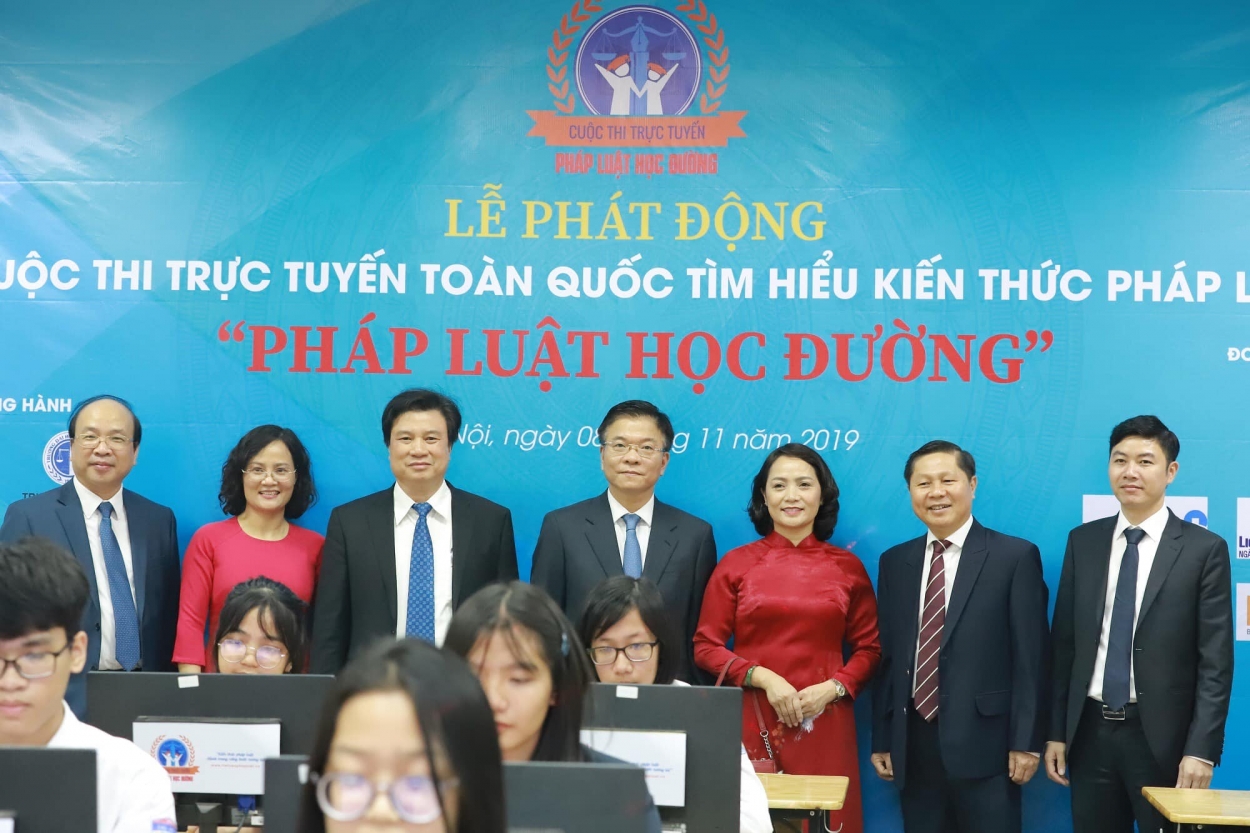 Trung ương Đoàn phát động cuộc thi tìm hiểu lịch sử, văn hóa dân tộc “Tự hào Việt Nam” lần thứ III, năm học 2019 – 2020 dành cho học sinh đang theo học các trường THPT và Trung tâm giáo dục nghề nghiệp – giáo dục thường xuyên trên cả nước. Egroup là đơn vị tham gia đồng hành cùng chương trình.