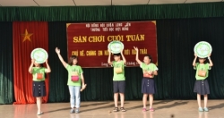 Học trò Tiểu học Việt Hưng hành động đẩy lùi rác thải nhựa