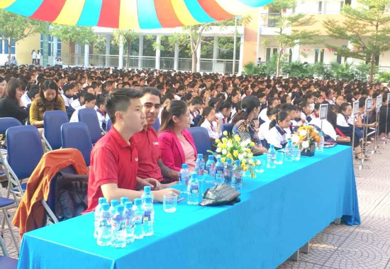 Đông đảo học sinh tham gia lễ phát động
