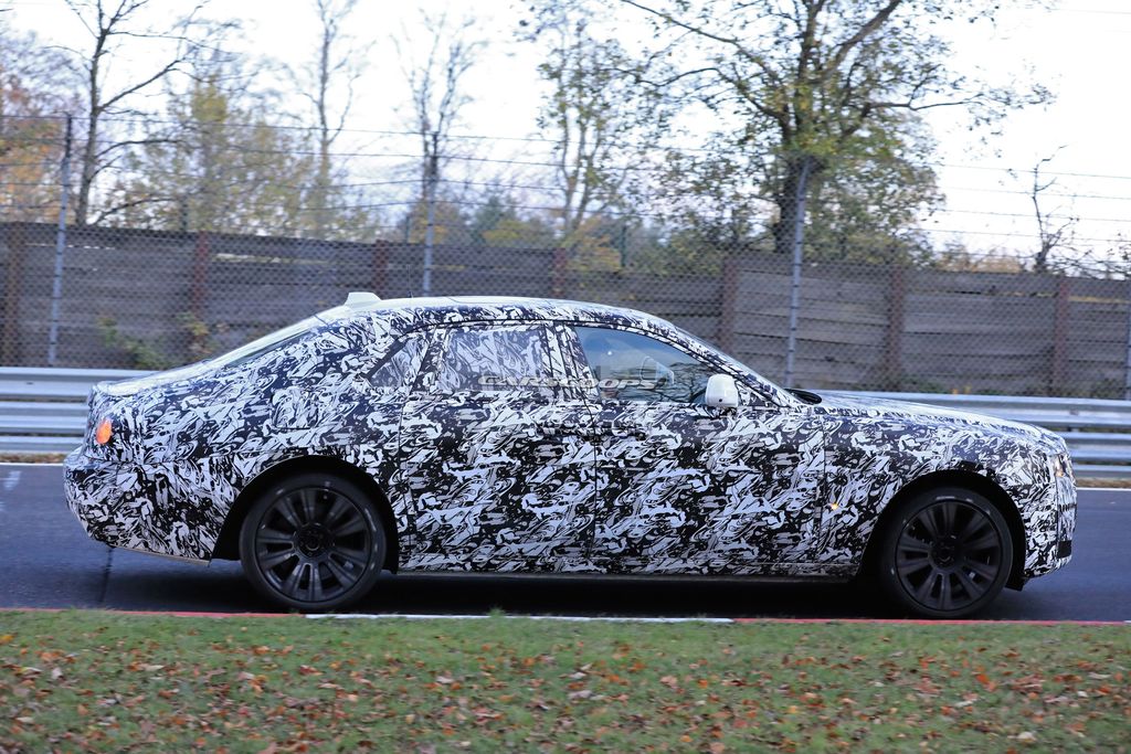 Rolls-Royce chuẩn bị chia tay Ghost và sớm giới thiệu 
