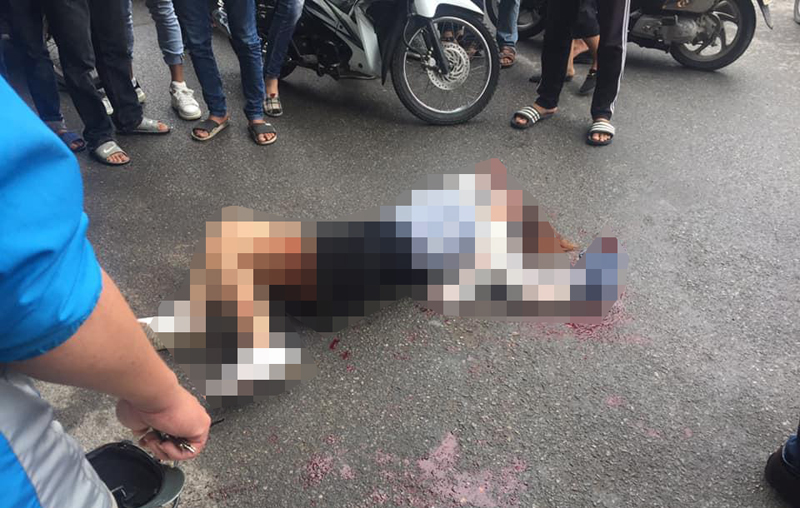 Công an đang củng cố hồ sơ, xử lý đối tượng chém vợ giữa đường