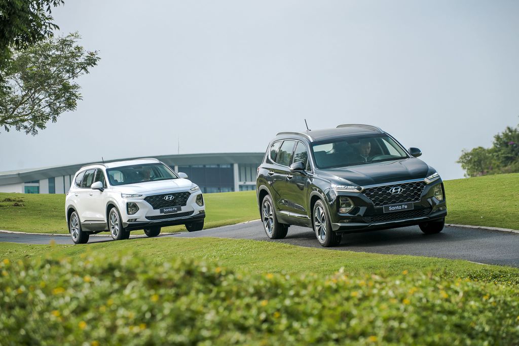 Hyundai Santa Fe thế hệ mới có doanh số 888 xe trong tháng 10/2019