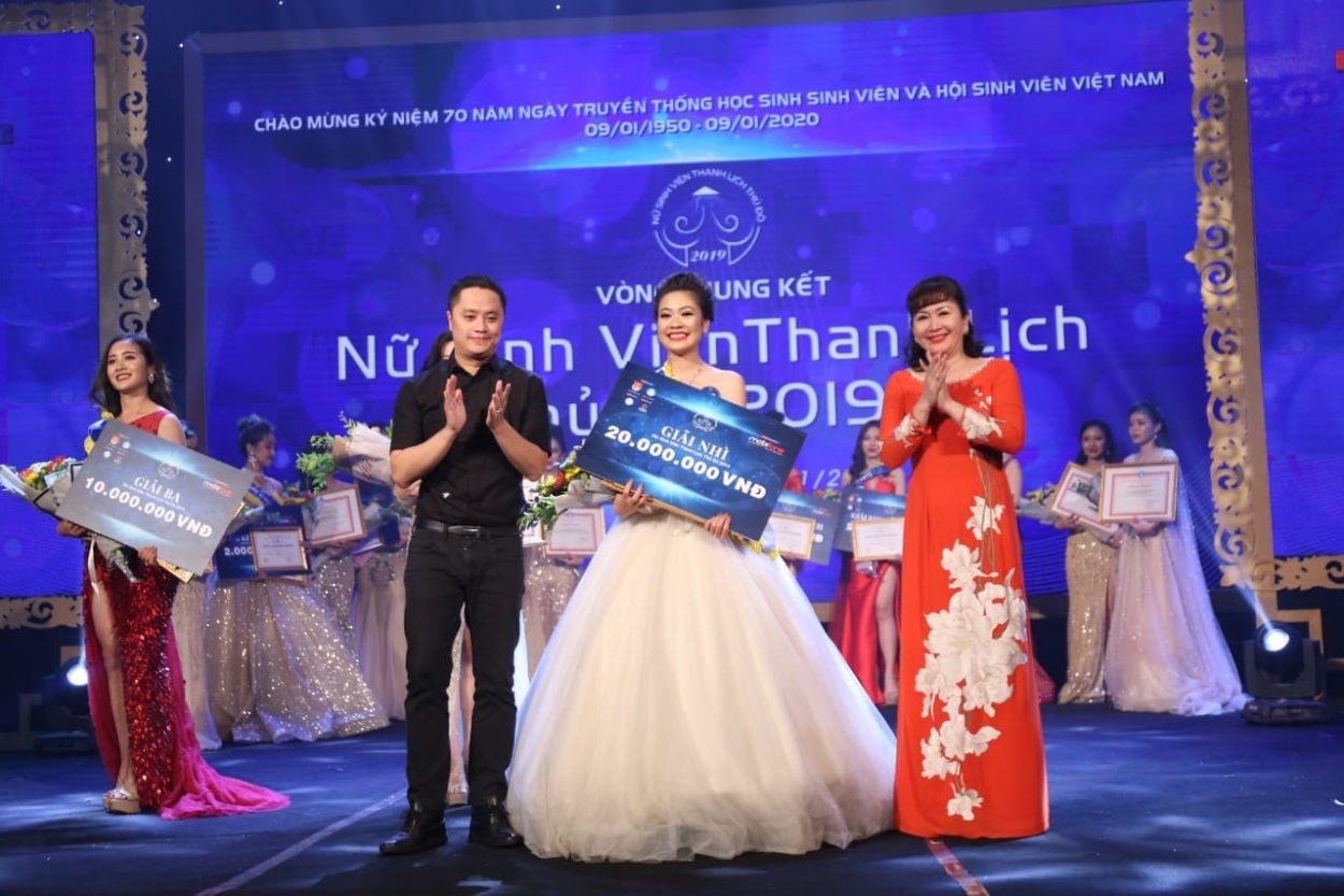 Nữ sinh Phan Hà Vy (Trường Đại học Sân khấu Điện ảnh) đoạt giải Nhì