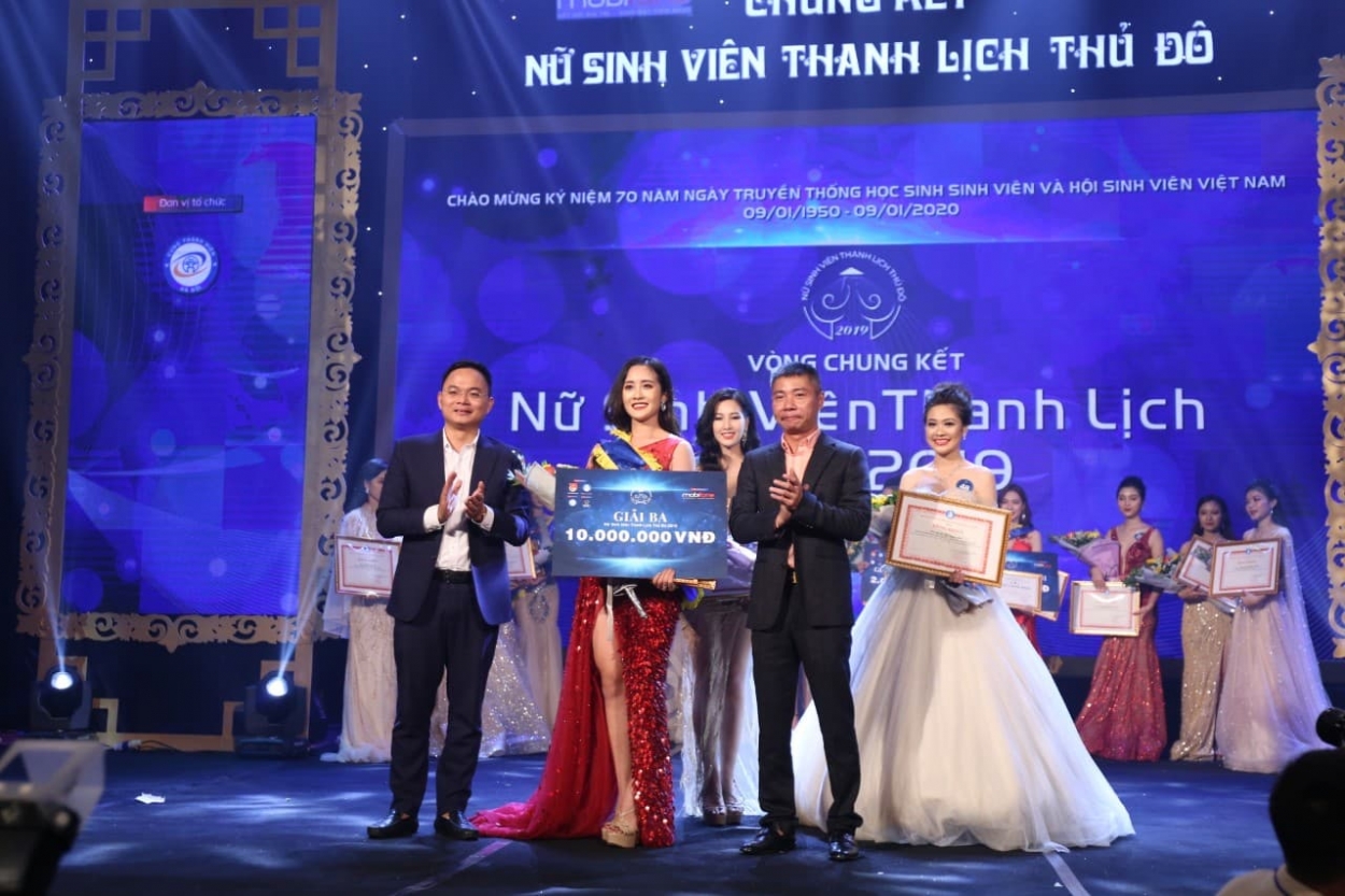 Nữ sinh Nguyễn Thị Vân Anh (Học viện Tài Chính) đoạt giải Ba