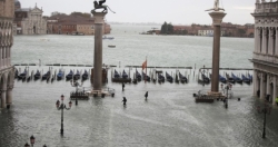 Venice chật vật tìm giải pháp khi triều cường dâng cao