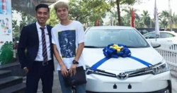 Cầu thủ Văn Toàn bất ngờ tậu Toyota Altis với giá từ 678 triệu VNĐ