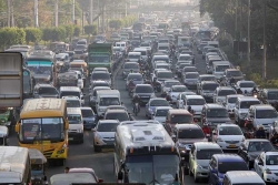 Philippines: Giảm ngày làm việc để tránh kẹt xe