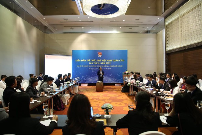 Chủ đề “Bảo vệ tài nguyên môi trường và ứng phó hiệu quả với biến đổi khí hậu” thu hút sự quan tâm của đông đảo trí thức trẻ