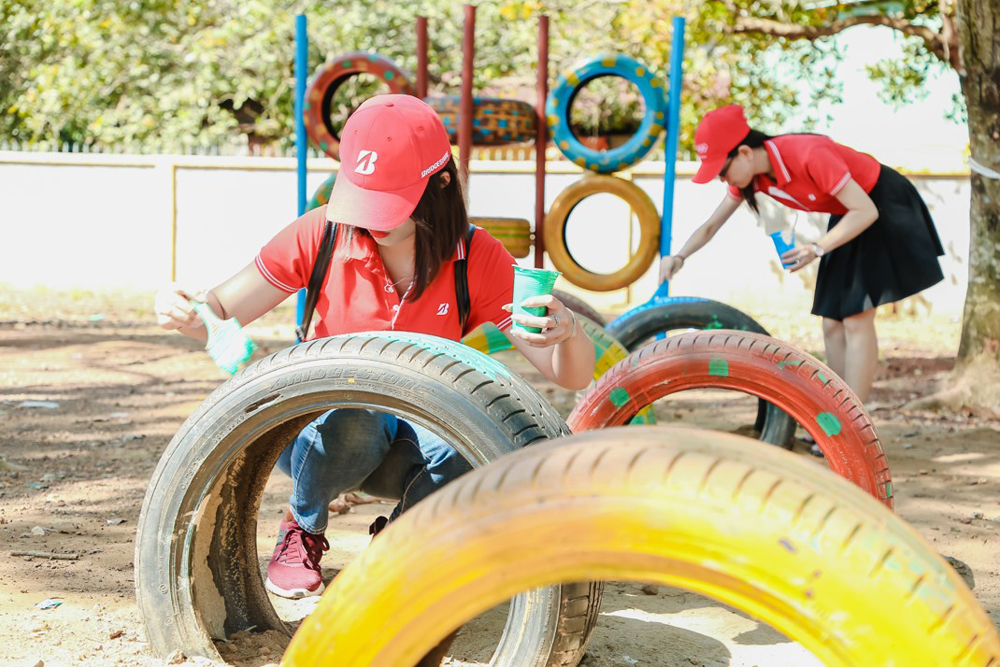 Hành trình “Không còn rác thải, Không hại môi trường” luôn có sự đồng hành của tập thể nhân viên Bridgestone
