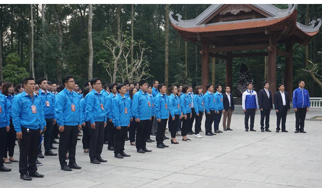 124 Đảng viên trẻ tiêu biểu Thủ đô báo công lên Bác