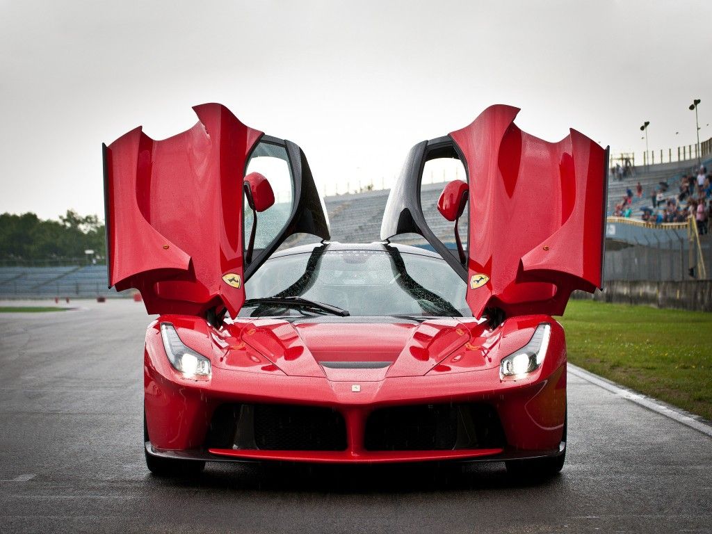 LaFerrari 7 triệu đô - chiếc xe thế kỷ 21 đắt nhất trong lịch sử đấu giá