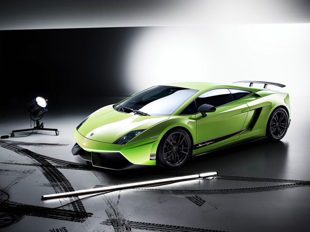 Lamborghini - 53 năm hành trình đam mê (Phần cuối - Vững bước tiến tới tương lai)