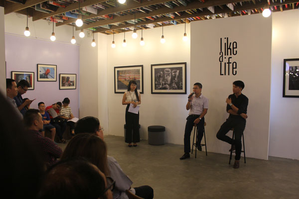 Bất ngờ với 54 bức ảnh đường phố trong triển lãm “Like a Life”