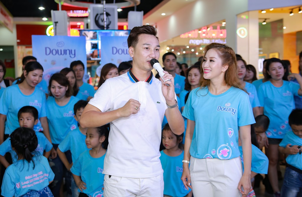 Đánh bay mùi hôi với Downy Boom Boom POW