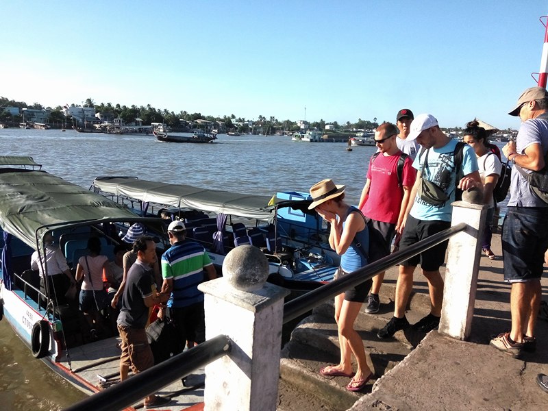 Di sản văn hóa phi vật thể quốc gia chợ nổi Cái răng: Cách nào cứu?