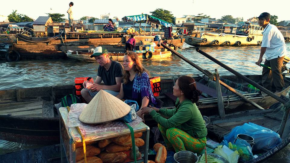 Di sản văn hóa phi vật thể quốc gia chợ nổi Cái răng: Cách nào cứu?