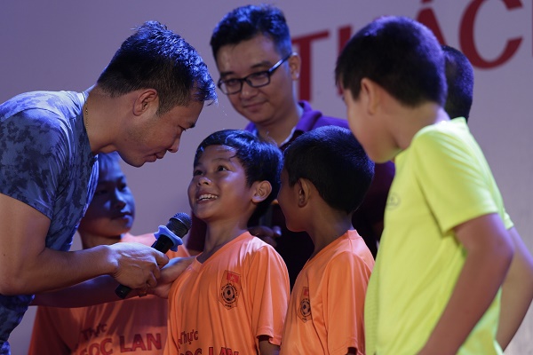 Đội bóng nhí của Hà Nội H.Y.S FC giành chức vô địch Giải Thách thức Lotteria Cup’ mùa thứ 4