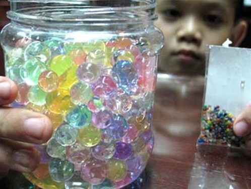 Hạt nhựa nở gây nguy hiểm cho trẻ em