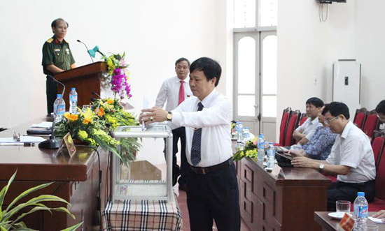 Ông Nguyễn Quang Sơn tái đắc cử Chủ tịch HĐND thị xã Sơn Tây