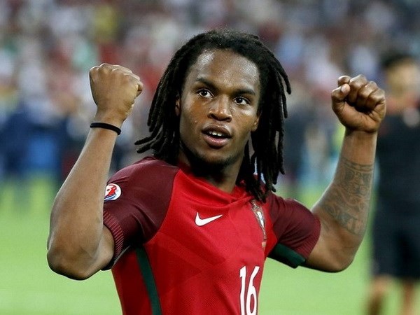 Renato Sanches lập 2 kỷ lục mới sau chiến thắng của Bồ Đào Nha