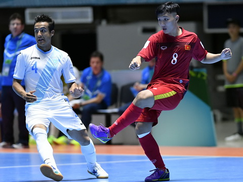 Việt Nam giành chiến thắng lịch sử tại VCK FIFA Futsal World Cup