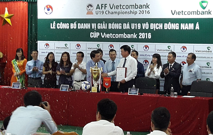 Vietcombank trở thành nhà tài trợ chính giải bóng đá vô địch U19 Đông Nam Á 2016