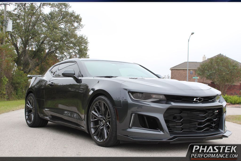 Bản độ gầm thấp đầu tiên của Chevrolet Camaro ZL1 2017